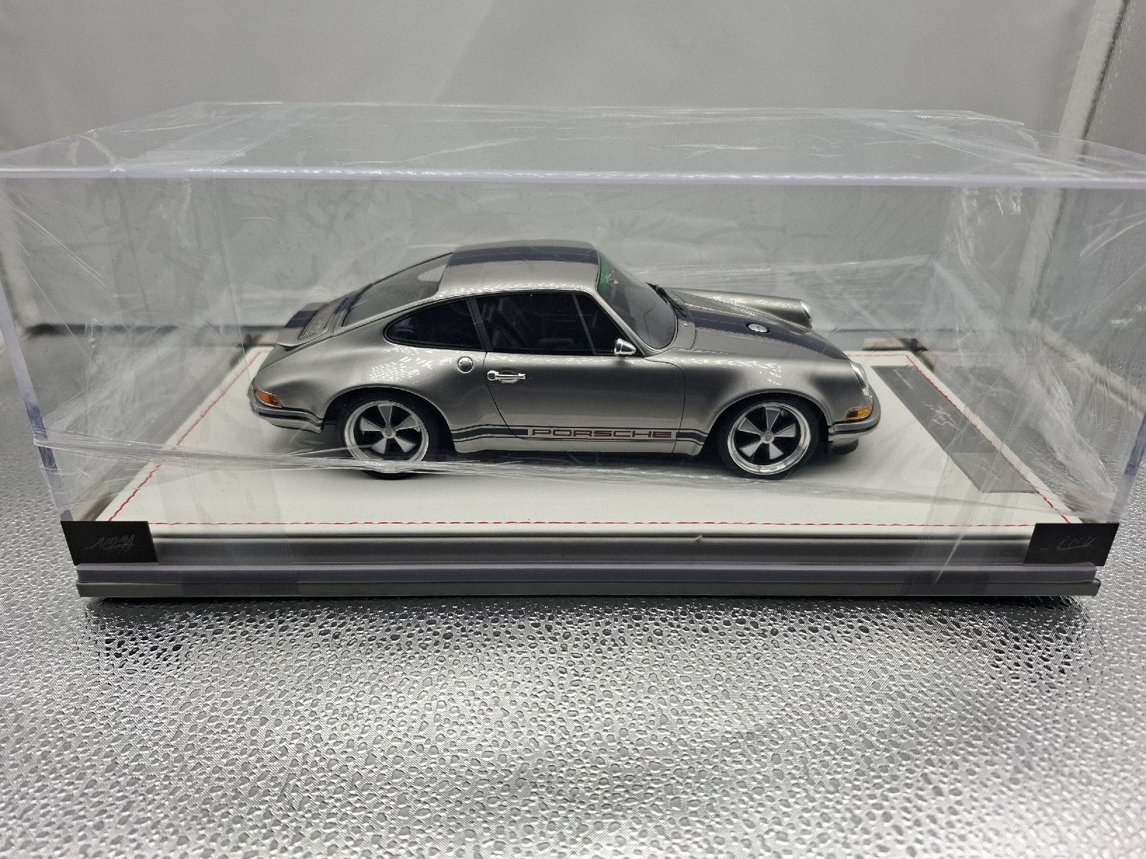 Porsche Modellautos: IVY Porsche Singer 1:18 – Neu und originalverpackt aus Gipf-Oberfrick von Edii45 2