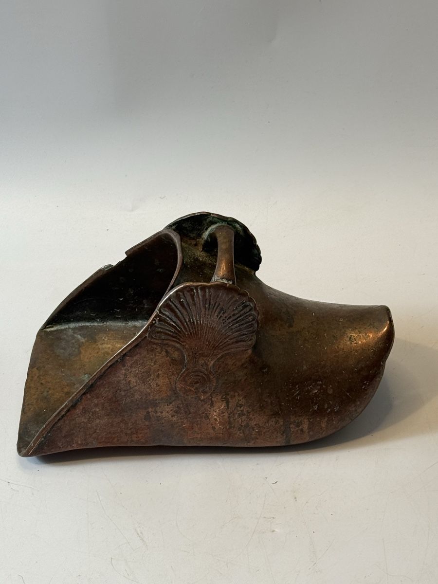Sattel & Sattelzubehör: Antiker Steigbügel, Messing, verziert K09 – Gebraucht aus Grenchen von swiss.antiques 1