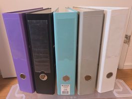 Set aus 5 Ordnern A4 – verschiedene Farben