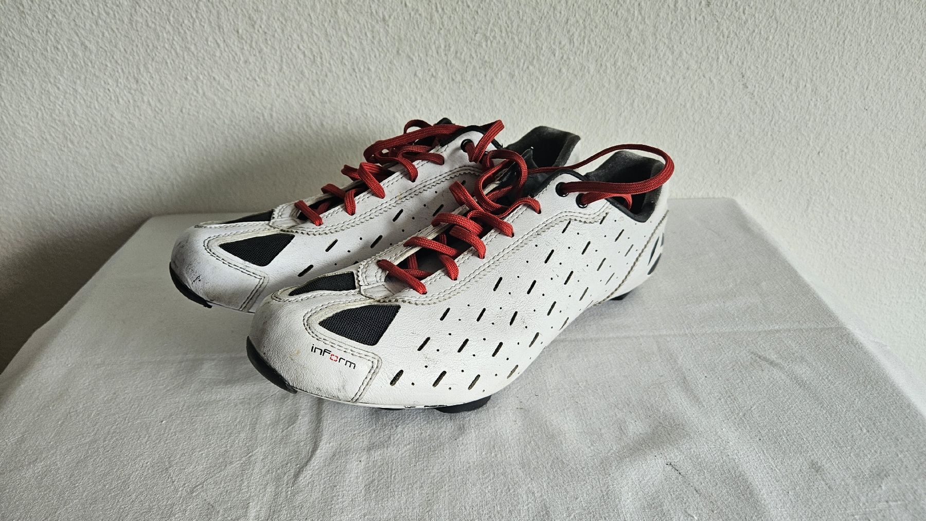 Bontrager Scarpe da uomo: Bontrager Classique Rennradschuhe, Grösse 44, – Usato da Ettingen venduto da samiba