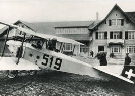 Dübendorf  ZH  -  Doppeldecker Häfeli DH-3 / Kurierflz. 1969
