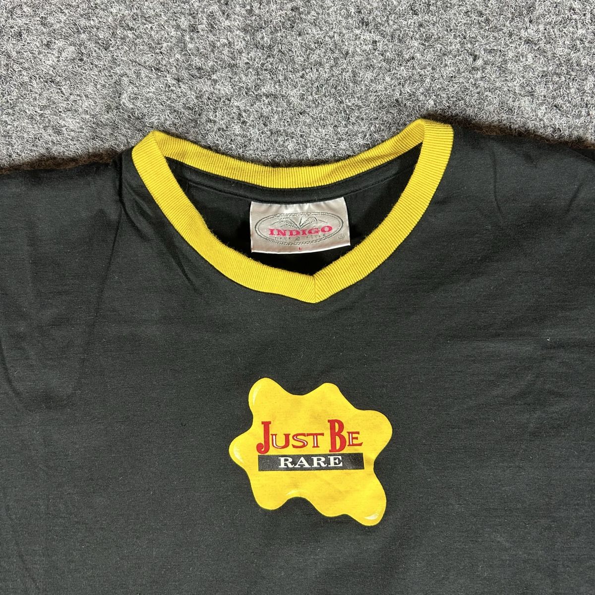 T-shirt: Just be rare shirt – Nuovo (secondo la descrizione) da La Sagne NE venduto da Matlasape 2