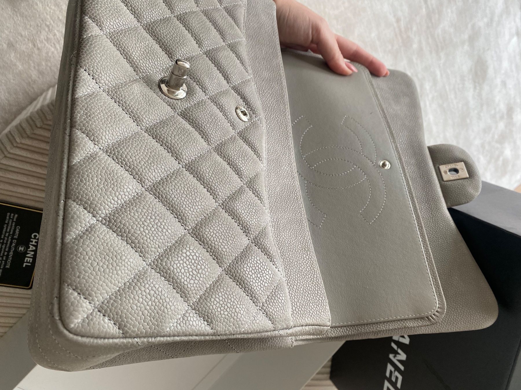Chanel Borse da donna: Chanel Jumbo Double Flap grau – Usato da Birmensdorf ZH venduto da lakii338 3