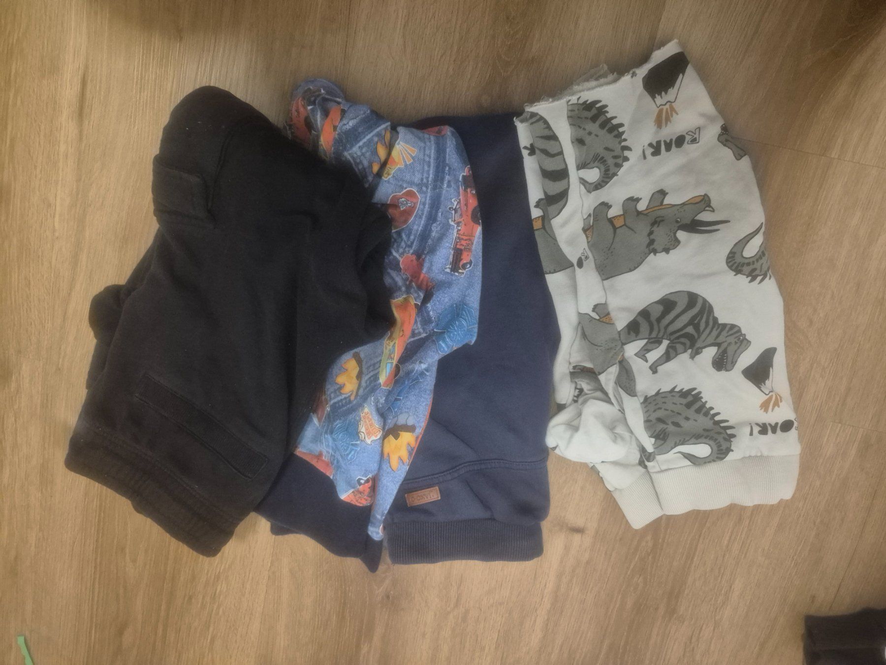 Lotti & Set di vestiti: Kleiderpacket Junge 128/134 – Usato da Seewis-Schmitten venduto da knussel 4