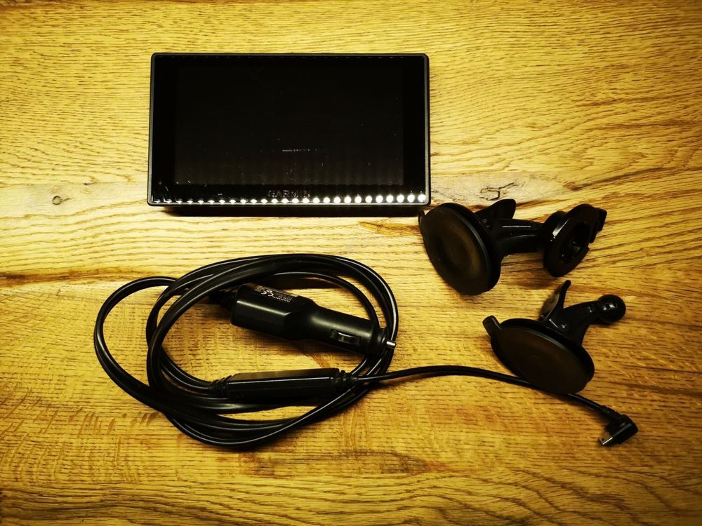Caricabatterie adatto per Garmin Drive Smart 61 LMT, Drive 52 1A OTB con panno per la pulizia dello schermo mungoo