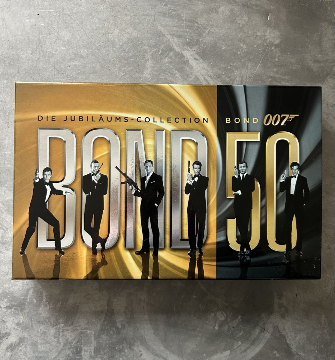 Tutti i DVDs: Die Jubiläums Collection James Bond 007 - Bluray – Usato da Winterthur venduto da lenolson