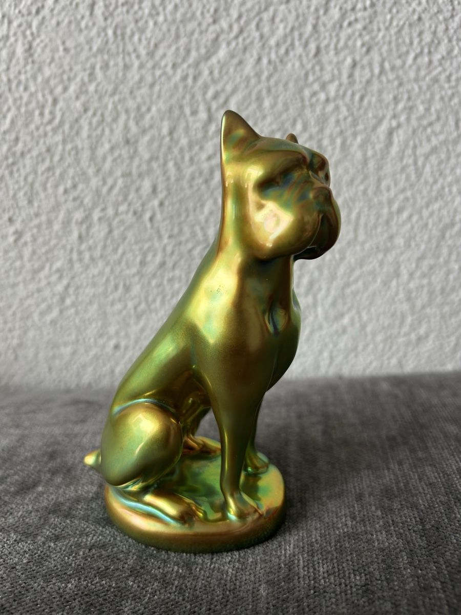 Statuette: Boxer Hund von Zsolnay – Usato da Hofstetten SO venduto da Treasurefinds