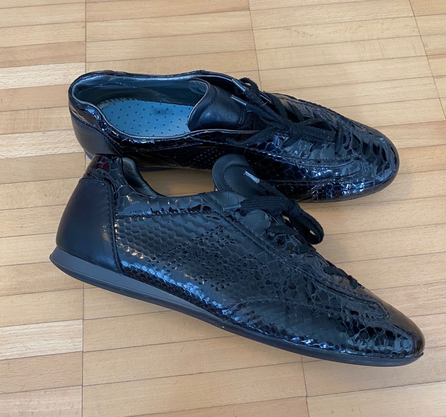 Hogan Damenschuhe: Hogan Schuhe Damen Gr. 38 – Gebraucht aus Frauenfeld von LIL_NA 1