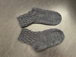 Handgestrickte Socken Gr. 37/38 Fusslänge 19,5 cm