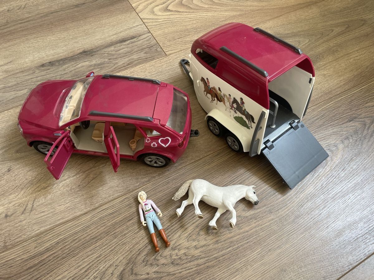 Schleich Giocattoli: Schleich Pferdeanhänger mit Auto und Figuren – Usato da Dornach venduto da san_s2qy 2