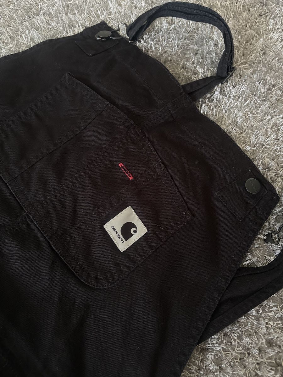 Carhartt Tute: Carhartt WIP Bib Overall, Black – Usato da Brislach venduto da edu_t6pq 2