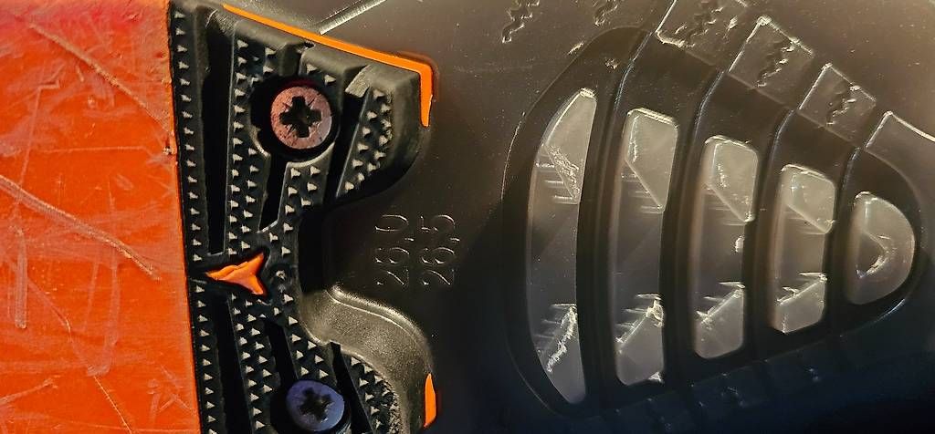 Atomic Scarpe da uomo: Skischuhe 26.0 - 26.5 – Usato da Ringgenberg BE venduto da Yamaha1989 3