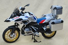 BMW R1250GS mit Köffer 1:9 Modell
