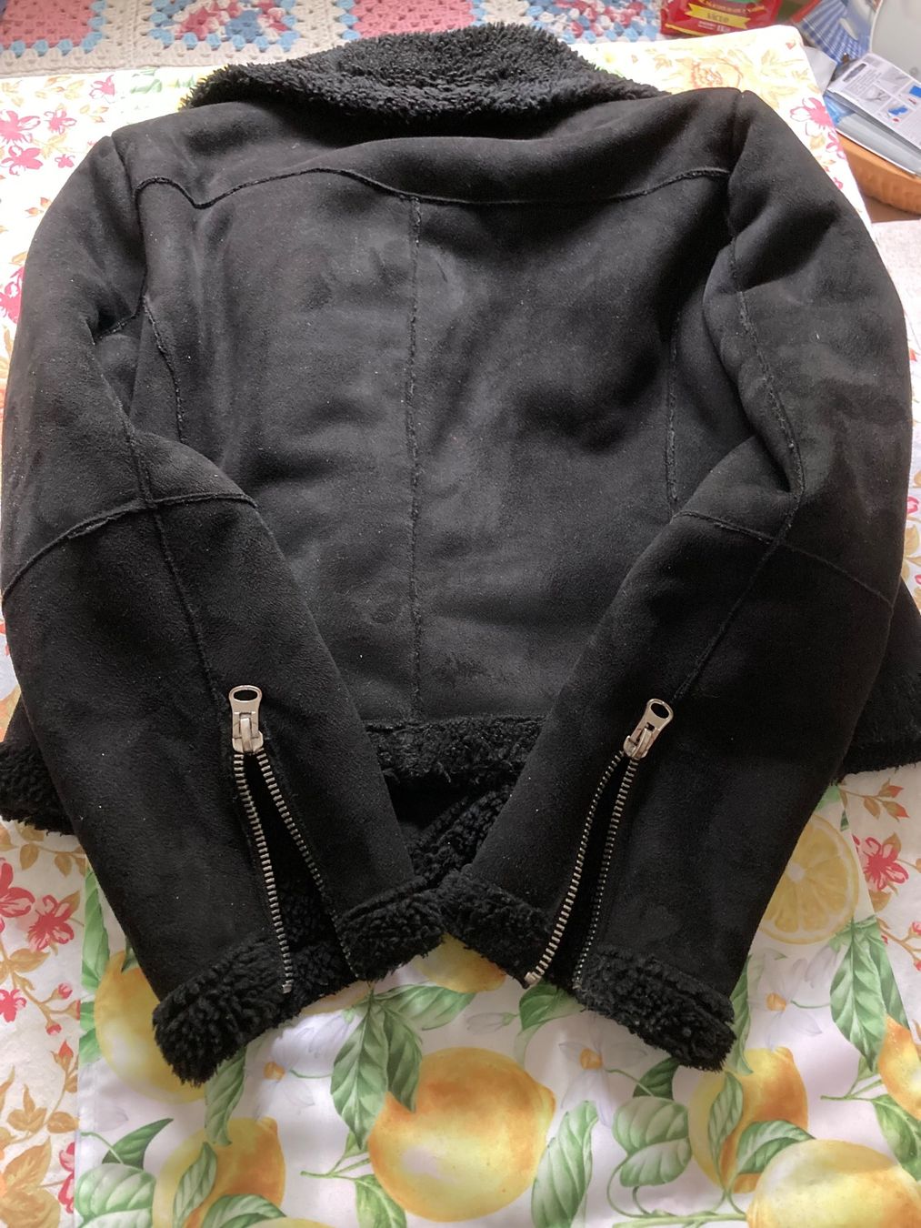 Zara Jacken: Zara Basic Bomberjacke, schwarz, Grösse L – Gebraucht aus Zürich von Gustavo_Bianco 3
