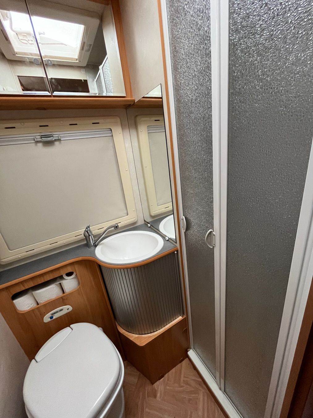 Fiat Veicoli da campeggio: Fiat Ducato, Wohnmobil, Camper, Adria – Usato da Zweisimmen venduto da Akira-2017 8