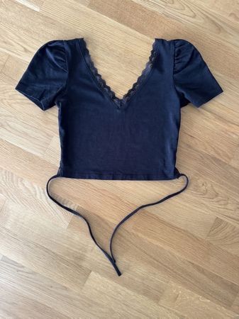 Rückenfrei T-Shirt Schwarz mit Spitze von Tally Weijl