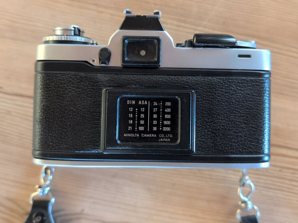 Minolta Kamera: Minolta XD7 Analogkamera mit 2 Objektiven & Blitz – Gebraucht aus Baden von log_mq7q 1