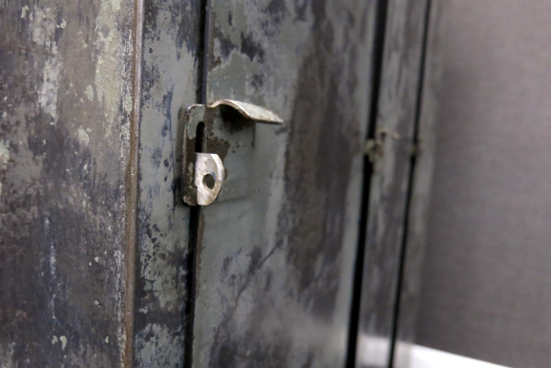 Guardaroba: Garderobenschrank Industrial Style – Usato da Laufenburg venduto da industrial-silence 3