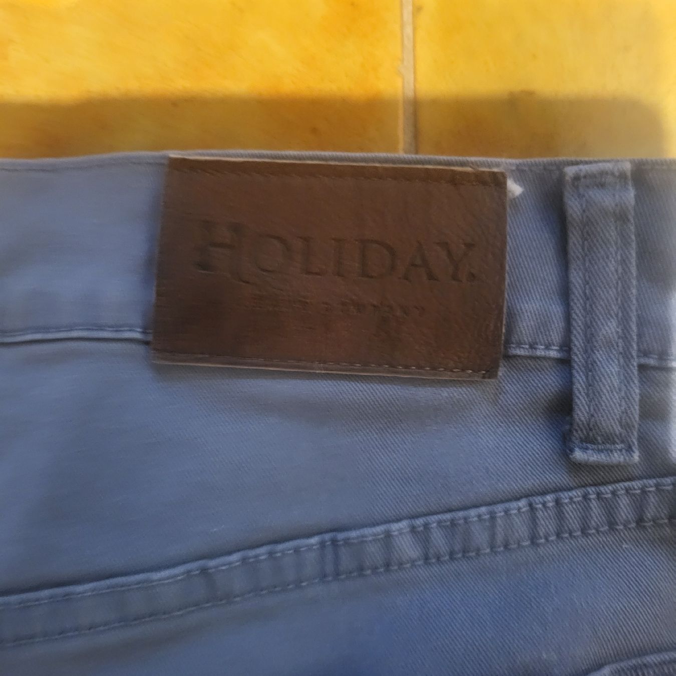 Jeans: Jeans bleu Holiday – Usato da Sion venduto da Oonathoo 2