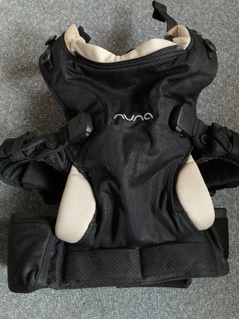 Nuna Bauch- & Rückentragen: Babytrage Nuna Cudl – Neu (gemäss Beschreibung) aus Trogen von B.Kobler