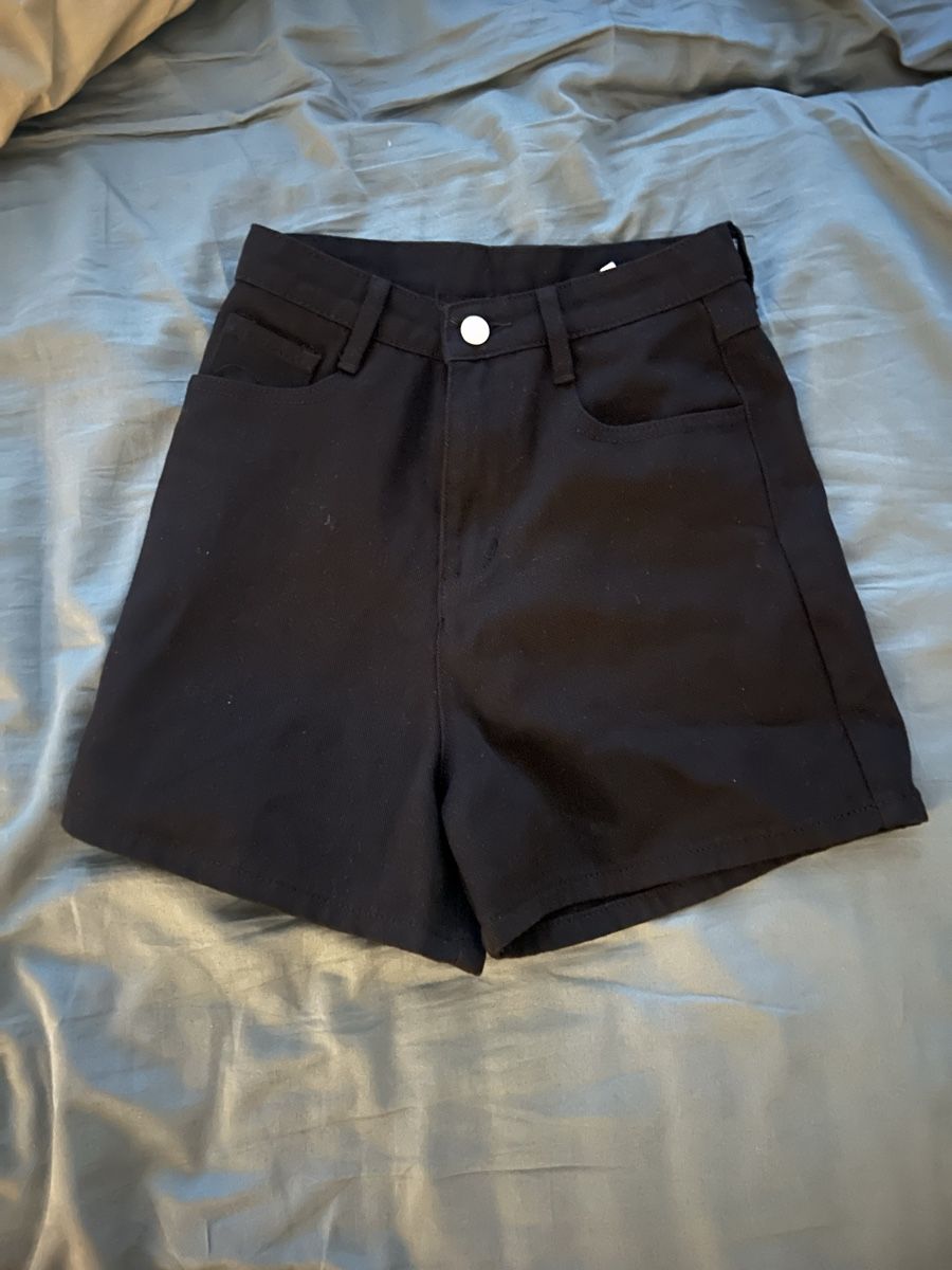 Pantalons: Shorts – Neuf (Voir description) à Zürich par rob_n7vd