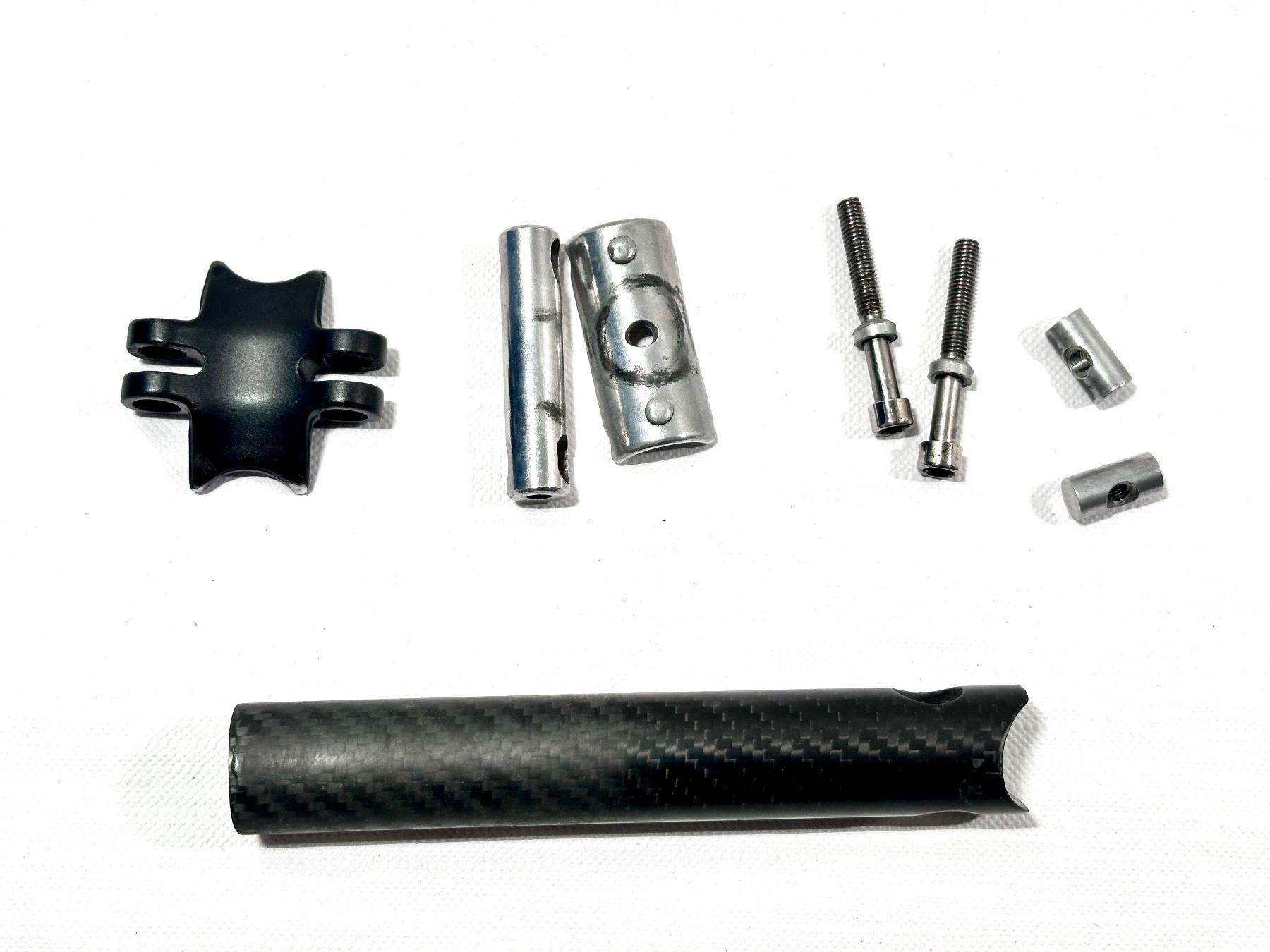 Pezzi di ricambio: Unknown Carbon Sattelstütze 27.2mm 151 Gramm – Usato da Luzern venduto da bikeandbeltcom