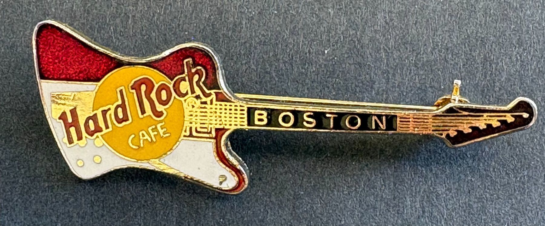 Hard Rock Cafe Placchette & Badge: ANSTECKNADEL HARD ROCK CAFE – Usato da Ostermundigen venduto da wini63