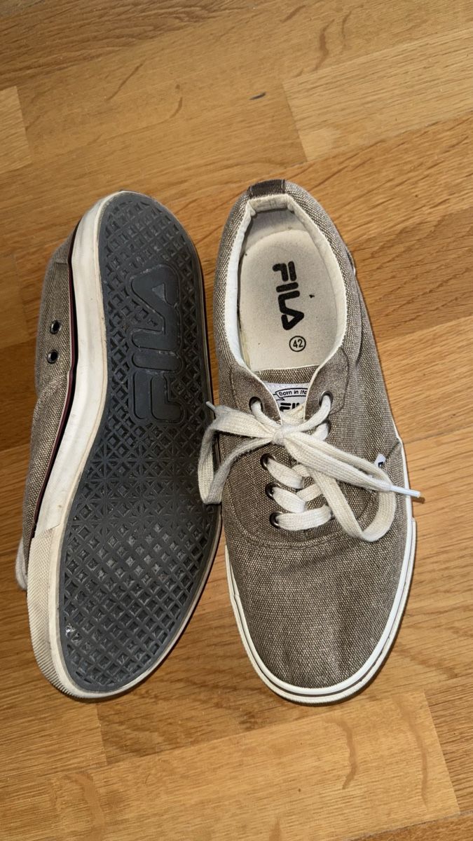Fila Chaussures hommes: Fila Herrenschuhe Freizeit, 42 – D'occasion à Gümligen par morticiaaddams 2