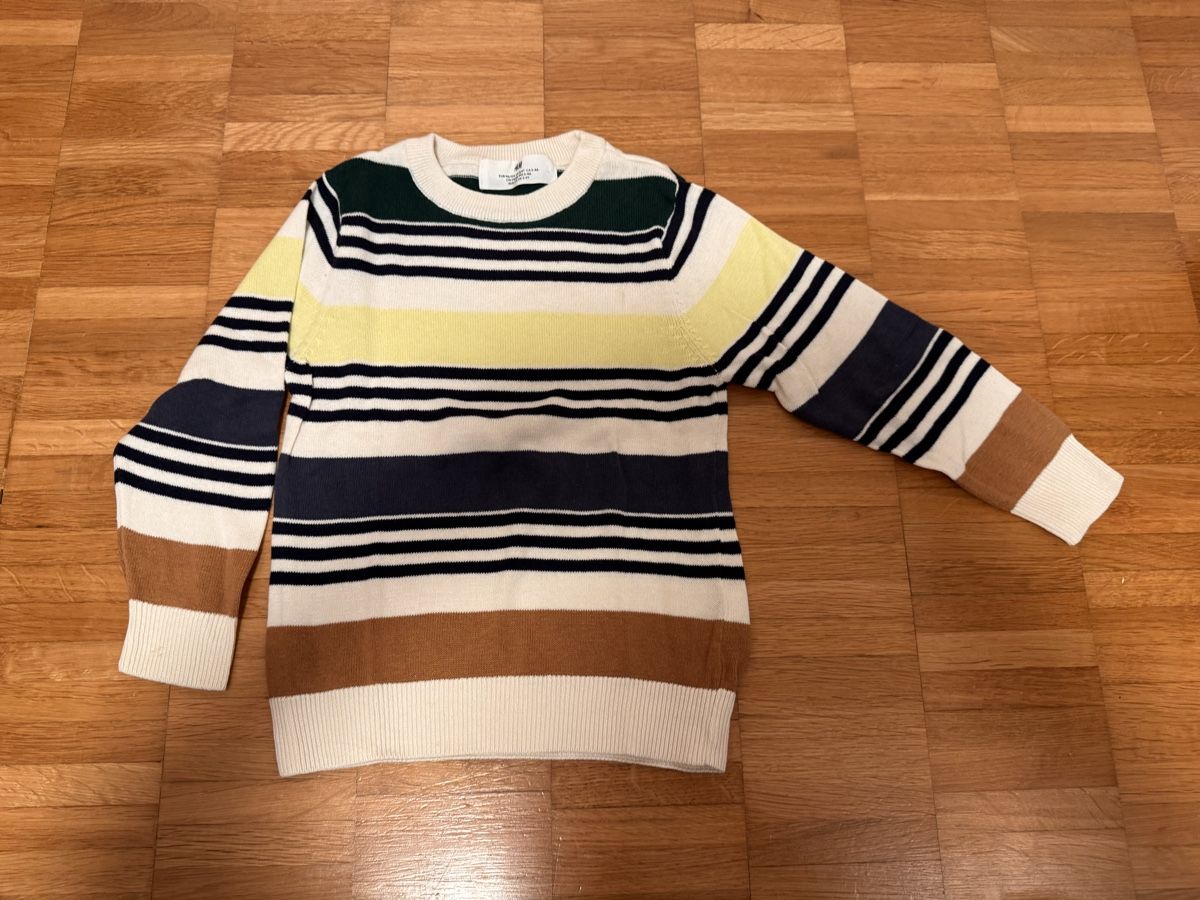 H&M Maglioni & Felpe: H&M Kinder Pullover, gestreift, Grösse 98/104, Top Zustand – Usato da Jona venduto da Good_luck1_ 2