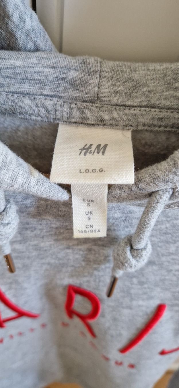 H&M Maglioni & Felpe: H&M Kaputzenpullover Hoodie Paris grau rot S – Usato da Zürich venduto da c.line89 1