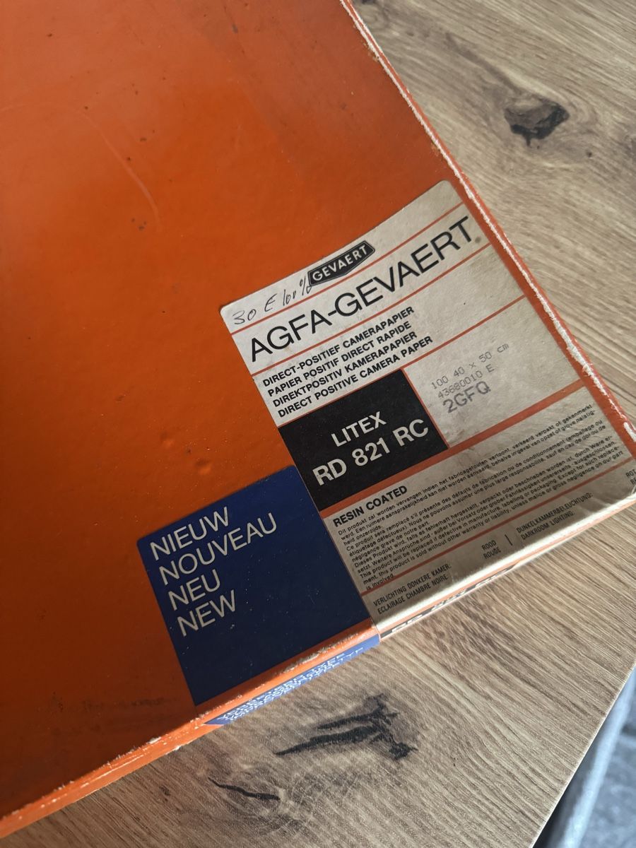 Carta: Agfa Fotopapier – Usato da Zürich venduto da mat_rw96