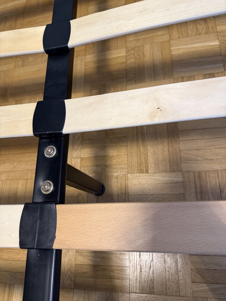 Lits: Bett mit Matratze. Gratis – D'occasion à Bern par max_k2yf 5