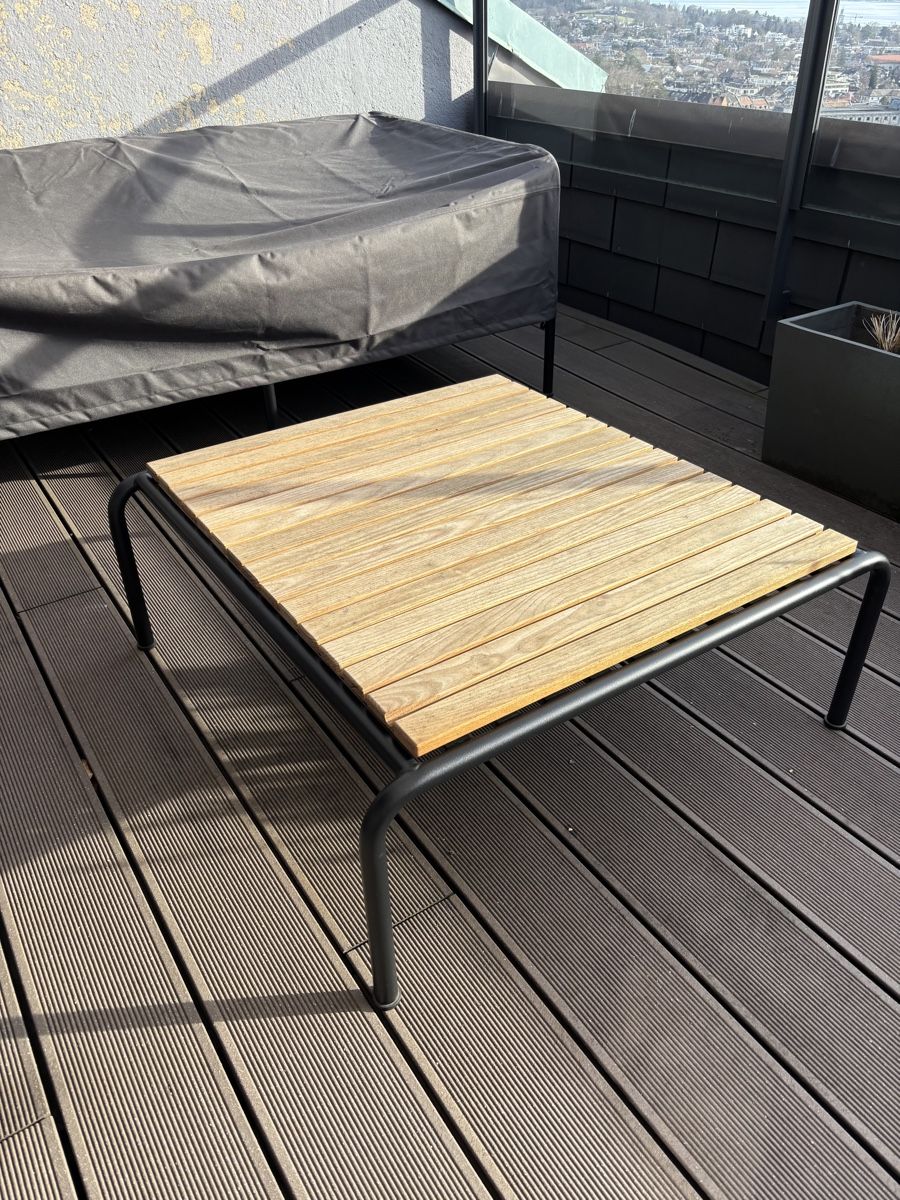 Houe Tavoli: Houe Avon Lounge Table Thermo Ash/ Black – Nuovo (secondo la descrizione) da Zürich venduto da fabisebas