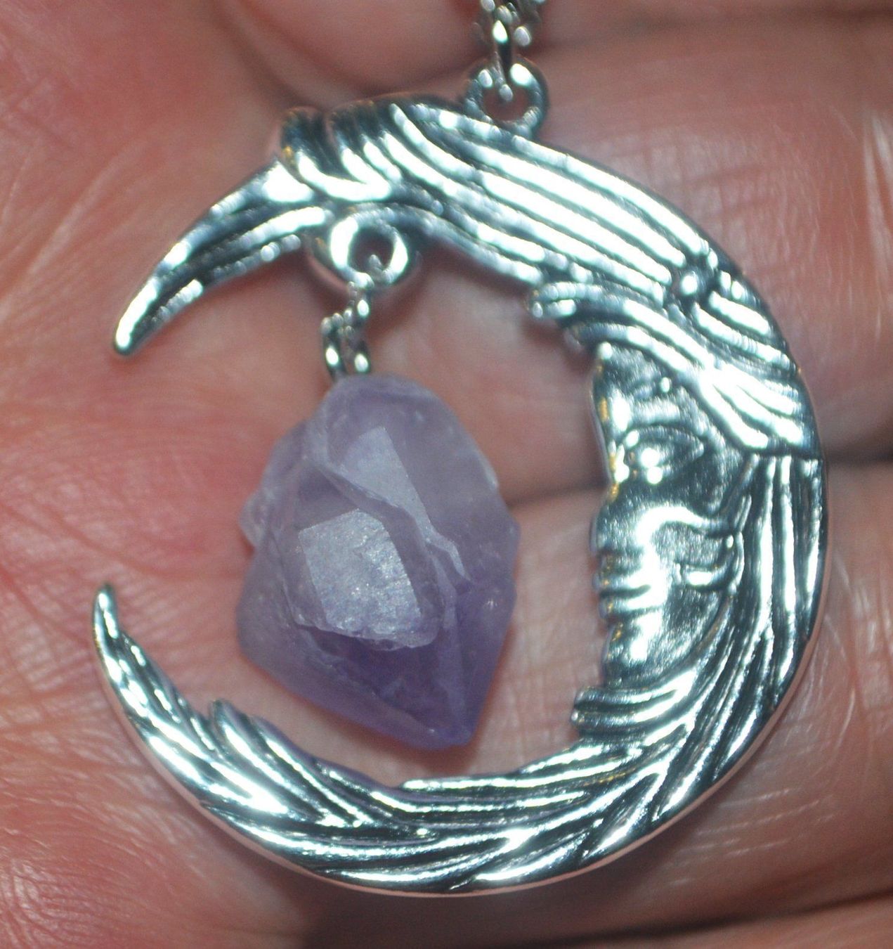Ketten: Halskette 33B – Mond mit Amethyst – Neu und originalverpackt aus Goldiwil (Thun) von han_v5b7