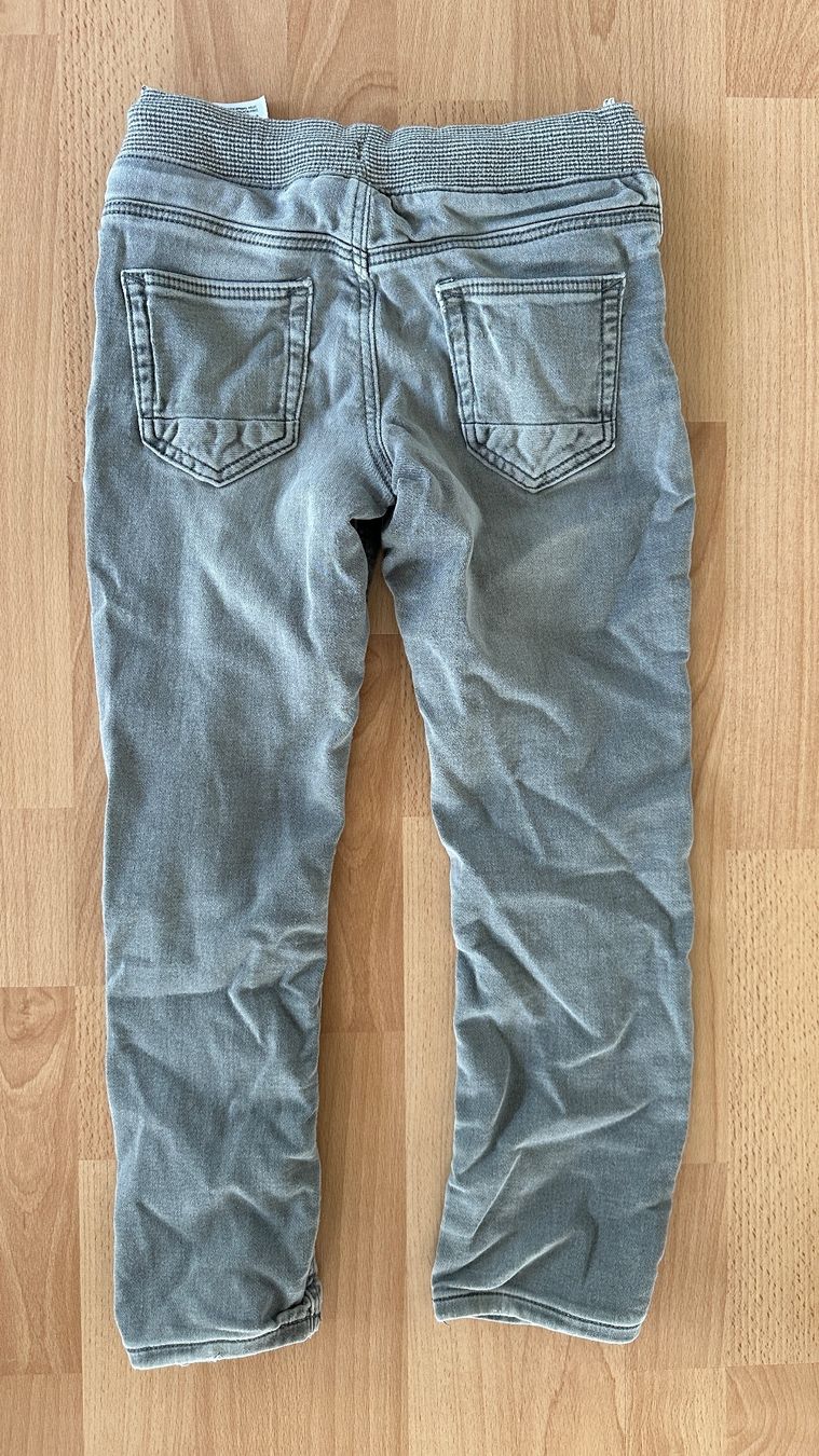 C&A Jeans: Jeans C&A Pull-on hellgrau Gr. 122 - Nr. 2 – Usato da Winterthur venduto da Secondhand-Family 2