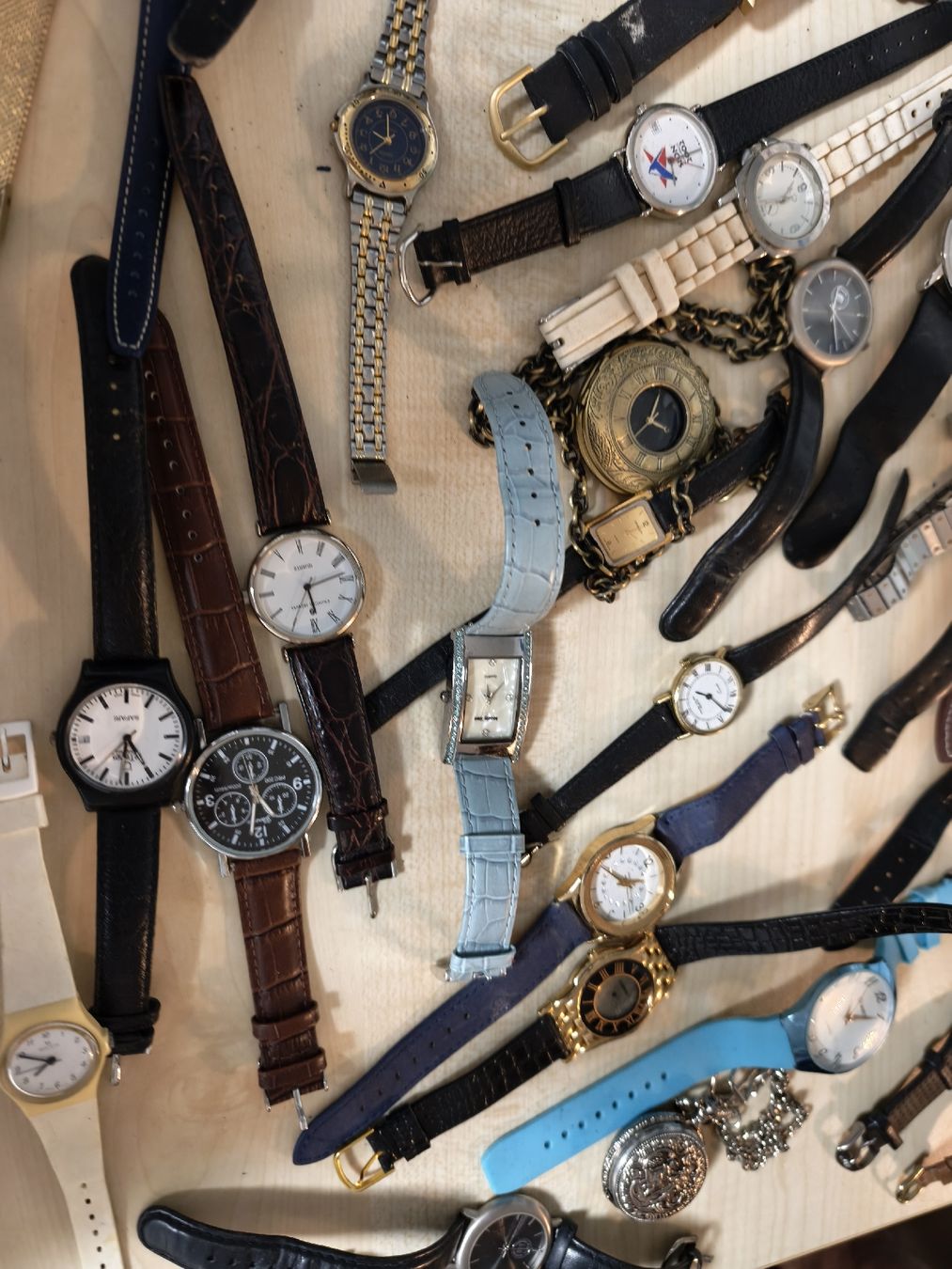 Orologi: Armbanduhr lot – Usato da Kreuzlingen venduto da dad_9x7b 1