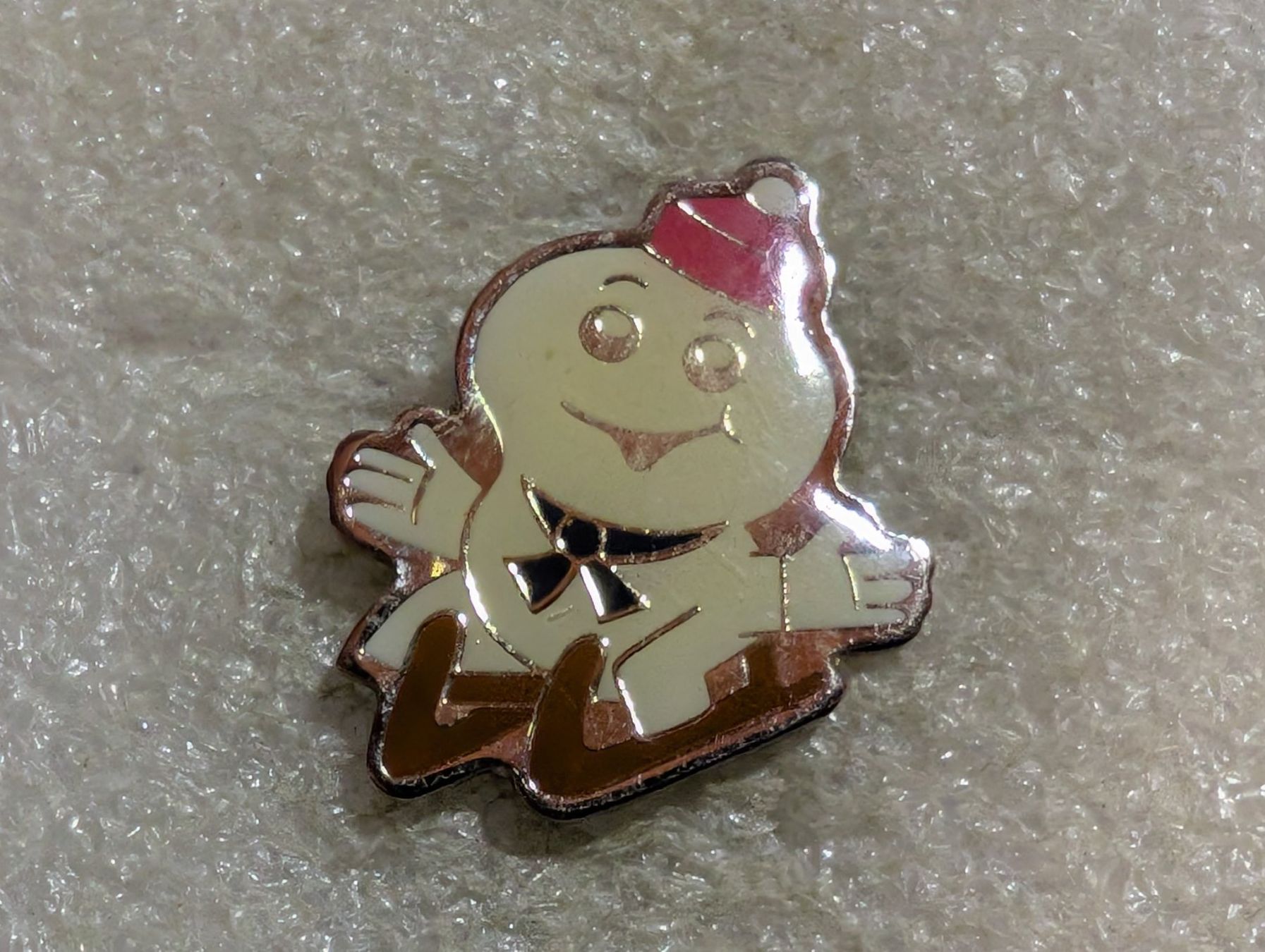 Placchette & Badge: Ansteckpin 3: Maga Bio – Usato da Oppligen venduto da Pin-Fall-Shop