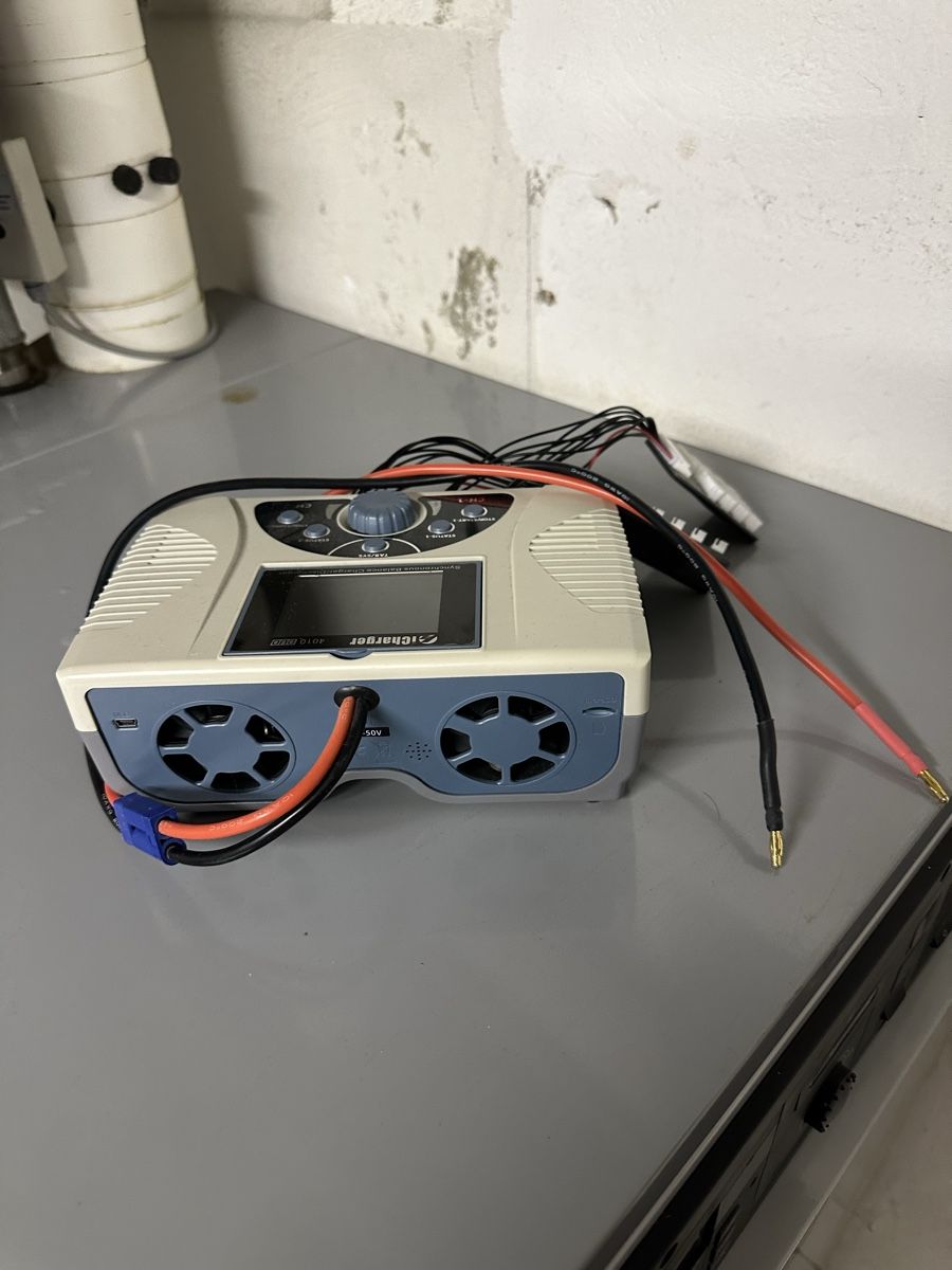 Accus, Chargeurs & Blocs d'alimentation: i Charger 4010 DUO – D'occasion à Uerkheim par Crank99 1