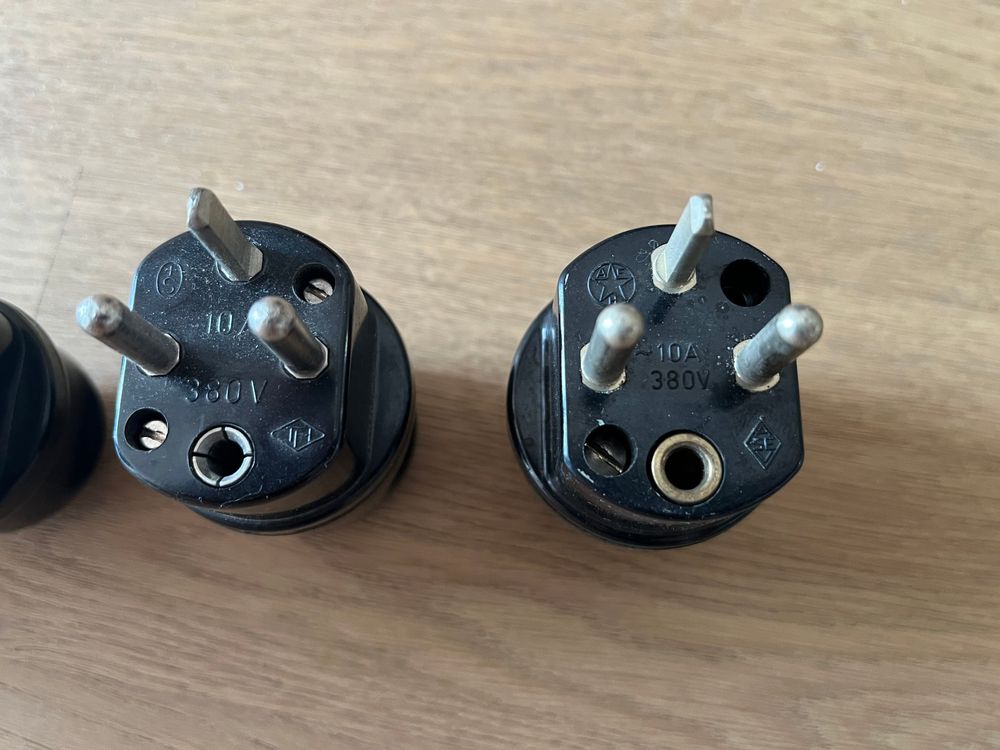 Stecker: 6 alte 380V-Stecker – Gebraucht aus Muralto von Soundwave 3