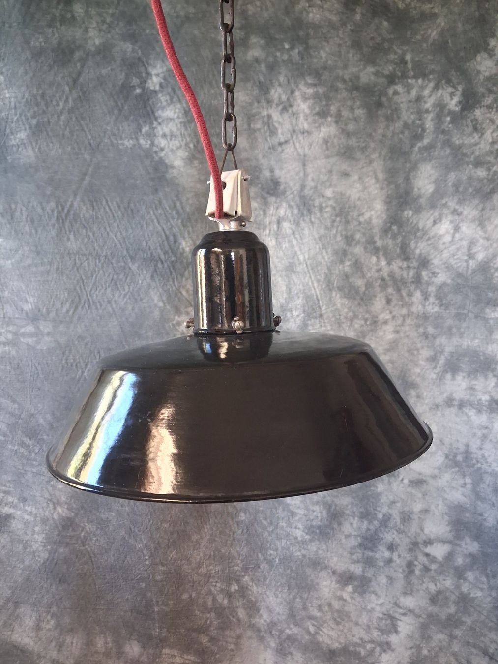 Lampade: Restaurierte alte Emaille Industrie Lampe – Usato da Winterthur venduto da lampenretter 1