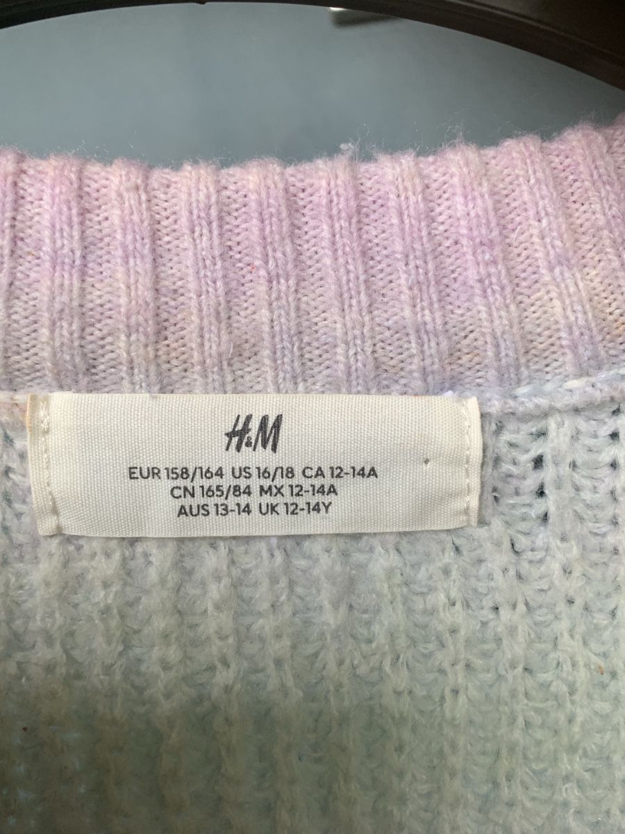 H&M Maglioni & Felpe: Pullover Flauschig Farbig🌈 – Usato da Uster venduto da Flummi 3