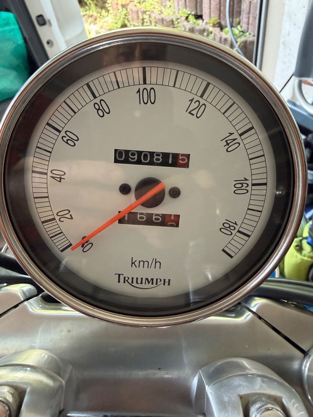 Triumph Chopper: Triumph BonnevilleAmerica – Usato da Schaffhausen venduto da k99 3