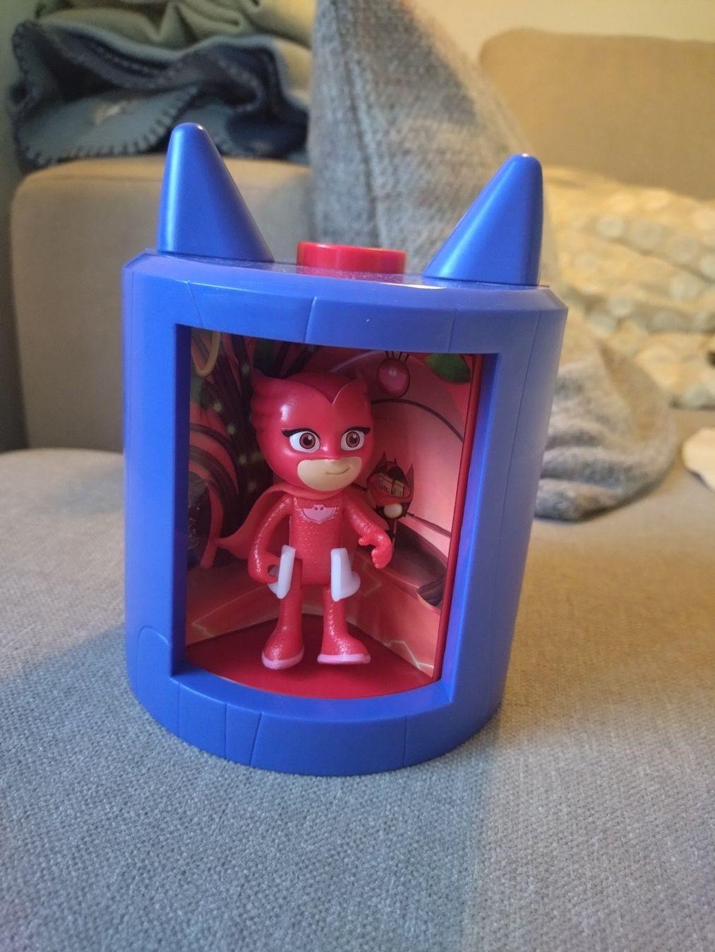 Giocattoli: PJ Masks Eulette - transforming totem owlet – Usato da Zürich venduto da magicpegasus