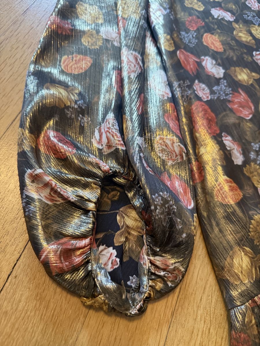 Zara Vestiti: Robe Zara à fleurs dorée irisé - taille M – Nuovo (secondo la descrizione) da Lausanne venduto da Stephaniesdressing 3