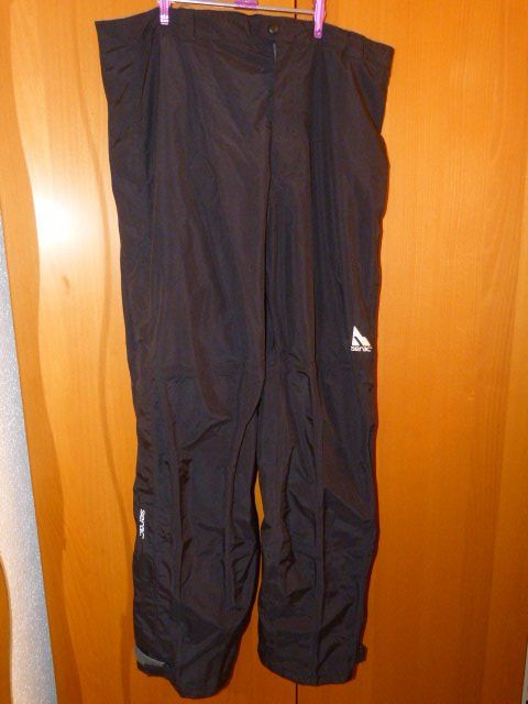 Hosen: Snowboardhose SERAC, Gr. 56, schwarz % – Gebraucht aus Nunningen von Fashion-Ave51