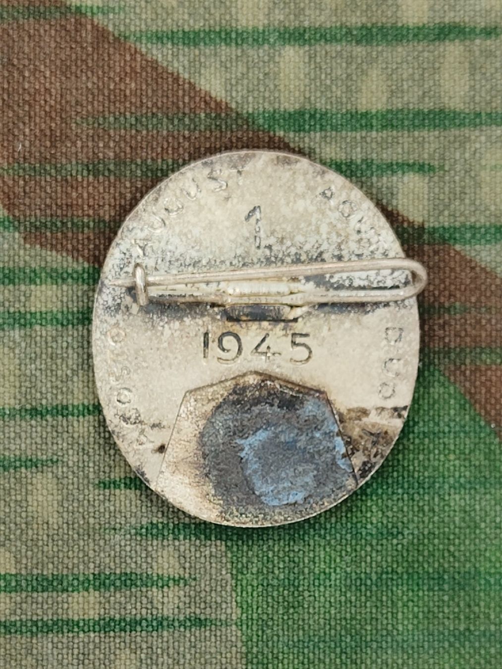 Placchette & Badge: 1. August Abzeichen 1945, Variante 1 – Usato da Bauma venduto da SwissMilitaria 1