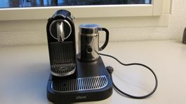 König Nespresso Maschine mit Milchschäumer