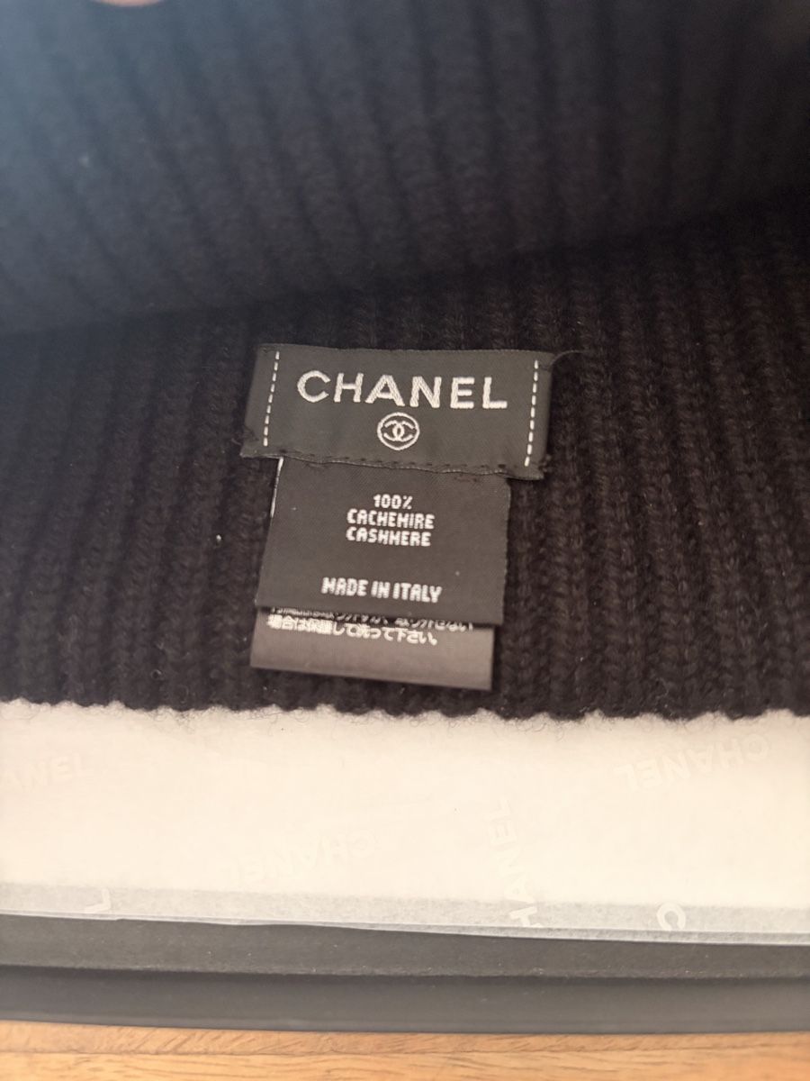 Chanel Copricapi, berretti & cappellini: Bonnet Chanel 100% Cachemire Noir – Nuovo (secondo la descrizione) da Crans VS venduto da yor_n5h8 3