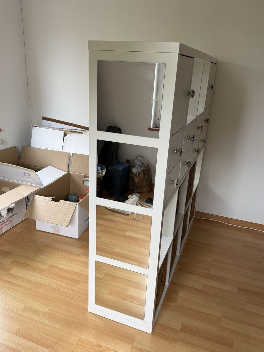 Ikea Regale: KALLAX 4x4 Regal – Gebraucht aus Lenzburg von and_5pq2 1