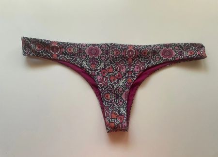 Bikini Unterteil Billabong gemustert Grösse M, gebraucht